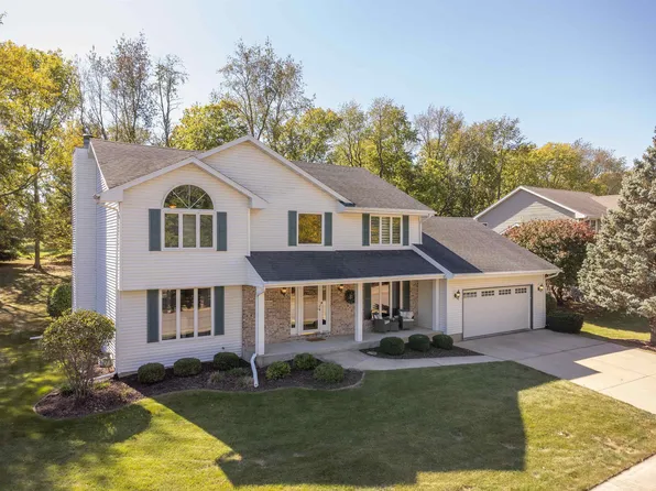 2209 Countryside Ln, Freeport, IL 61032