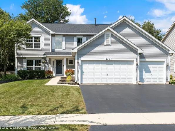 243 Berkeley Dr, Bolingbrook, IL 60440