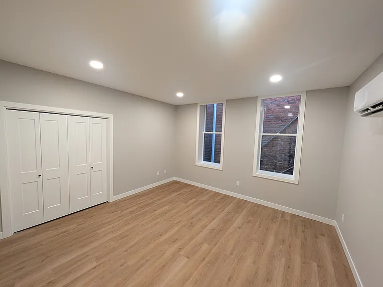 1 N Minnesota St #202 — Photo 7