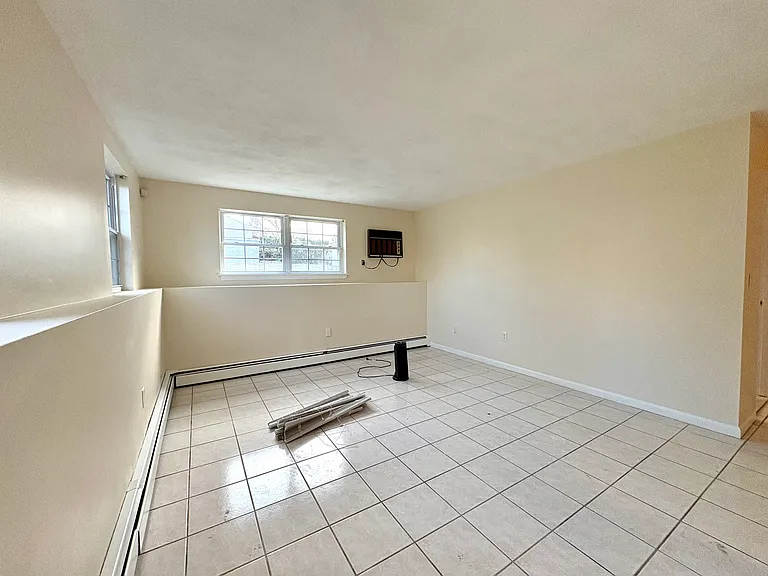2060 Mineral Spring Ave #1 — Photo 3