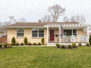 718 Phillippa St, Hinsdale, IL 60521