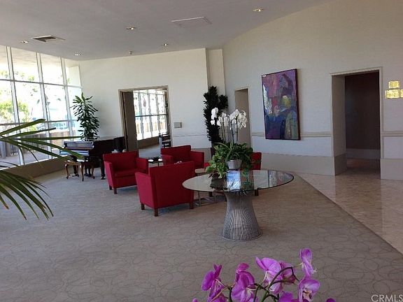 2nd image of 700 E Ocean Blvd Unit 1003