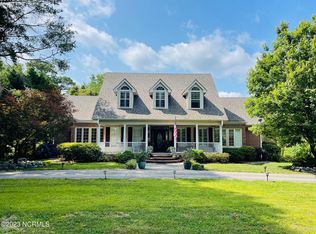 20 Gooseneck Rd E, Rocky Point, NC 28457