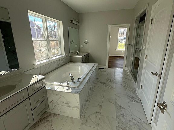 3rd image of 7915 William Smallwood Ct