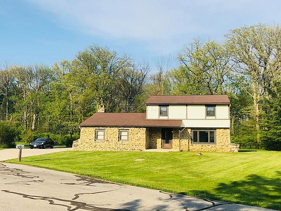4th image of 2406 Granada Ct N