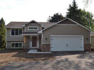 4720 Douglas Dr N, Crystal, MN 55429