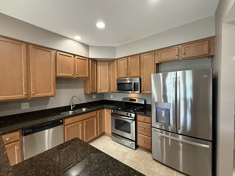 205 Emily Ln — Photo 6