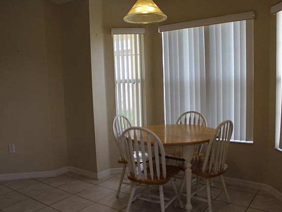5th image of 242 High Point Dr