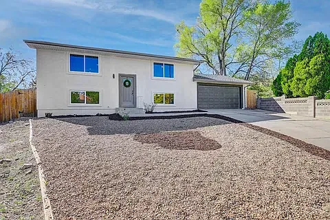 2 bed, 2000 sqft, $2,400 — Photo 2