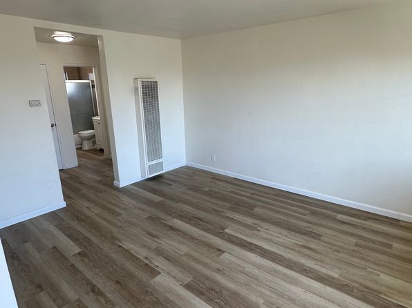 6840 Macarthur Blvd APT 9