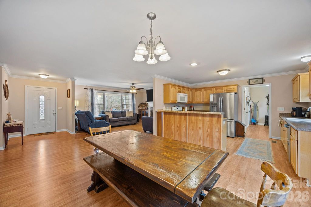 400 Honey Locust Trl, Whittier, NC - View 3