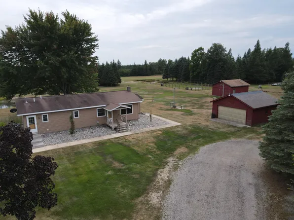 2024 E Davison Rd, East Tawas, MI 48730