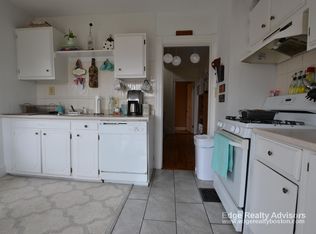 27 Peaceable St #2, Brighton, MA 02135