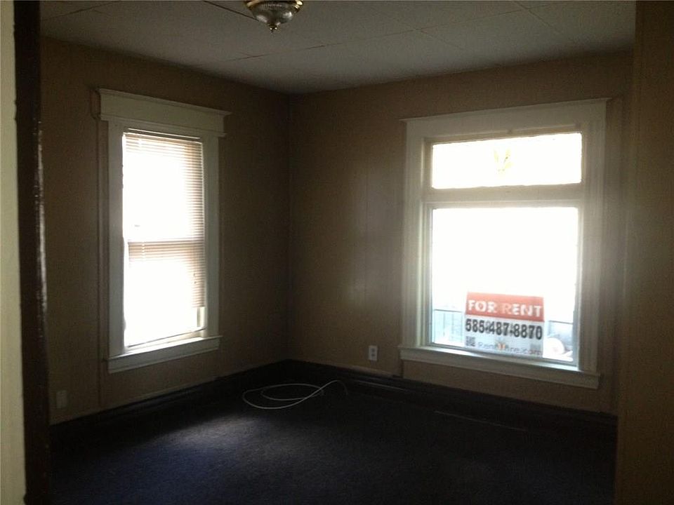 2nd image of 295 Parkway