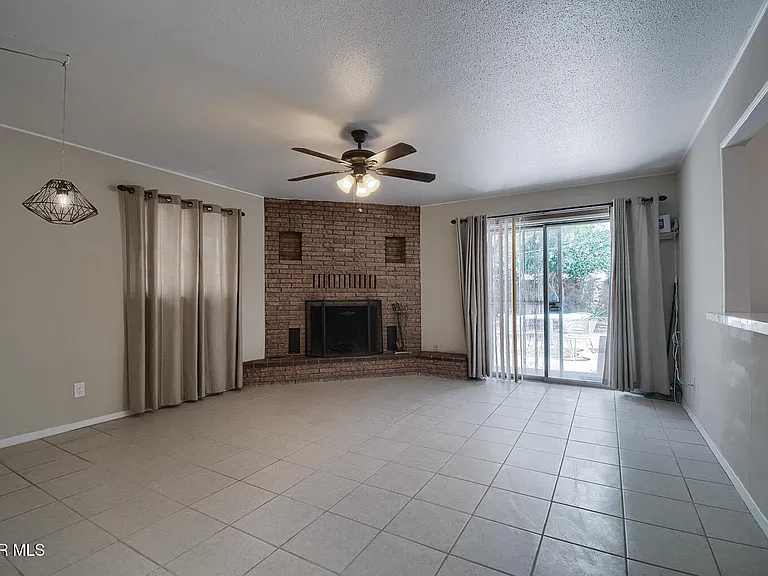 2927 Harrison Ave — Photo 17