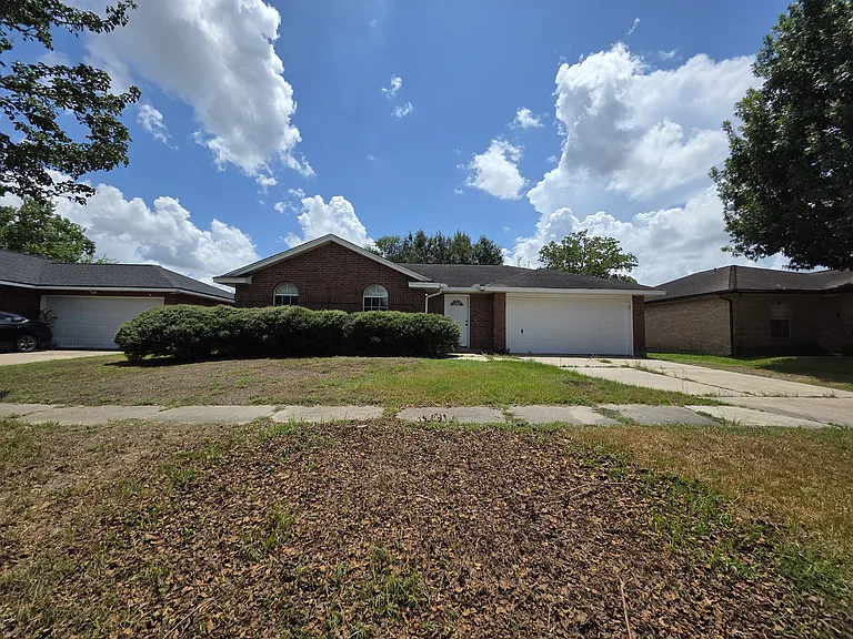 24107 Lazy Kay Ln — Photo 1
