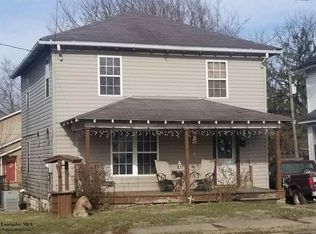527 W Wheeling St, Lancaster, OH 43130