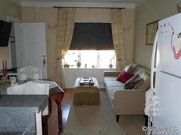 2nd image of 538 N Main St #419-420