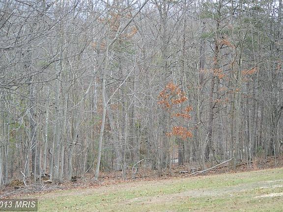 5th image of 210 McDonald Ln