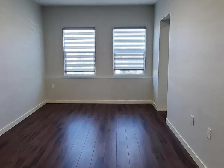 Grand View Apartments — Photo 8