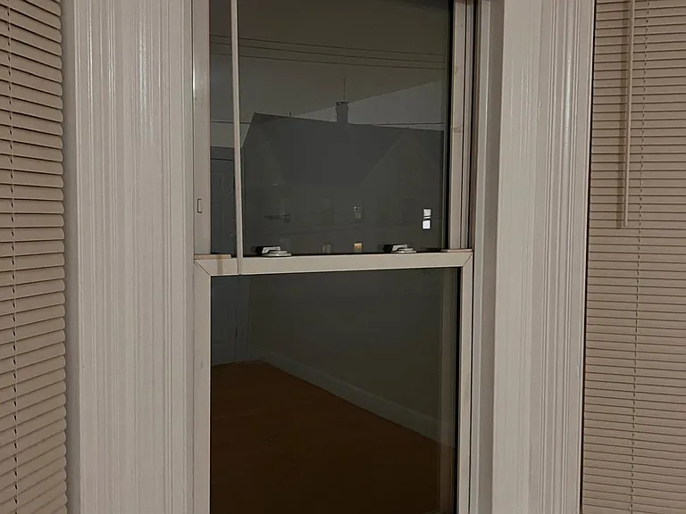 80 Edwin St — Photo 11