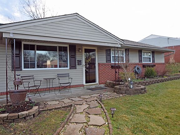 4th image of 304 Brookforest Dr