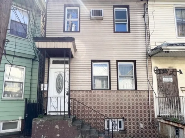 45 Cortland St, Newark City, NJ 07105