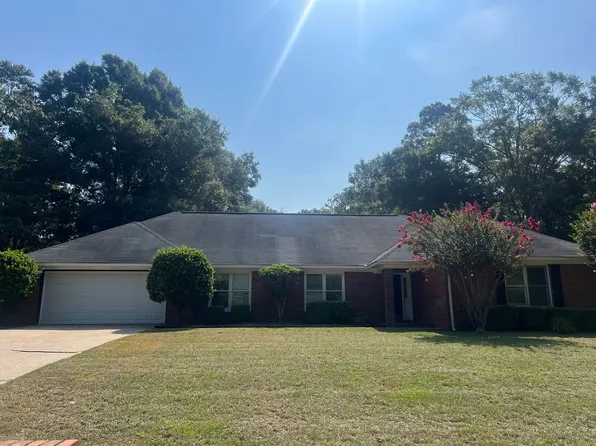 114 Windmere Dr, Enterprise, AL 36330