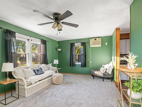 4th image of 7105 N Pine St