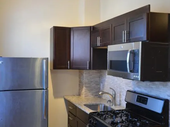 145 Meridian St #1L, Boston, MA 02128