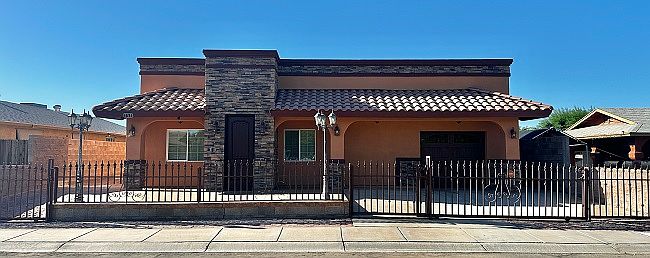 1st image of 759 W Calle Nueva Vida