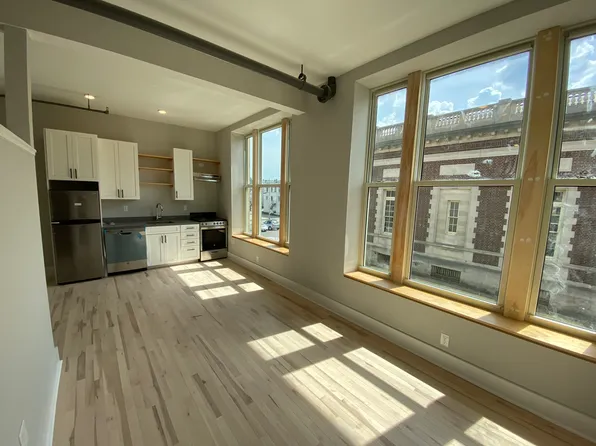 5 Washington St #204, Biddeford, ME 04005