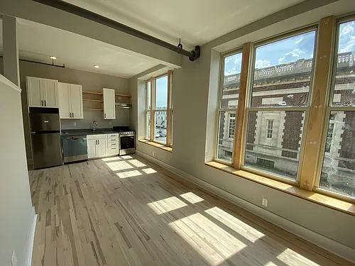 5 Washington St #204 Photo 1