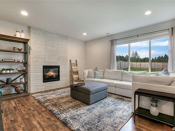 5th image of 18922 110th Avenue Ct E
