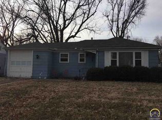 2409 SW Madeline Ln, Topeka, KS 66614