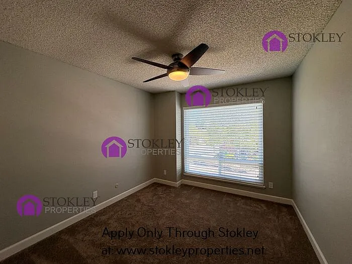 2397 Lake Meadow Cir — Photo 45
