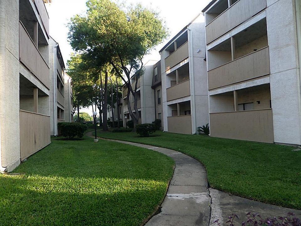 1st image of 8527 Hearth Dr