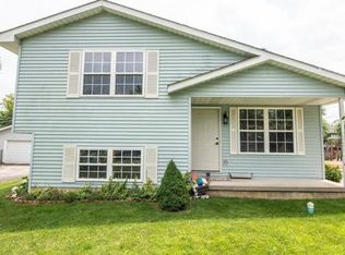 1013 18th St, Zion, IL