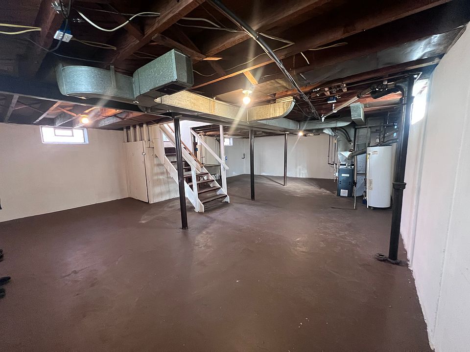 9880 Carter Ave, photo 17