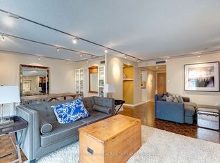35 Church St #612, Toronto, ON M5E 1T3