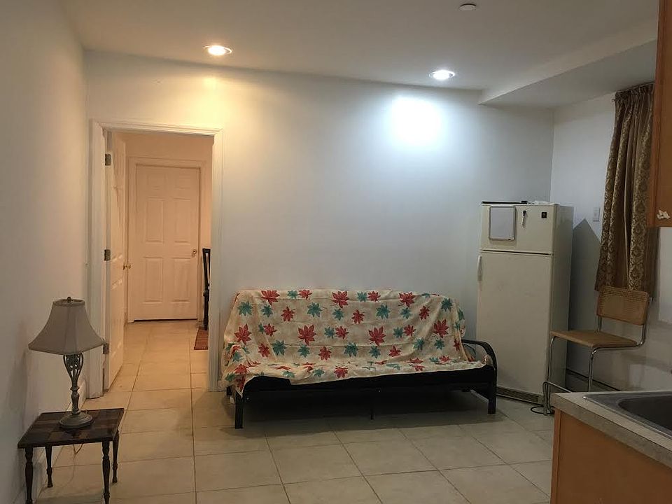 1st image of 8416 127th St