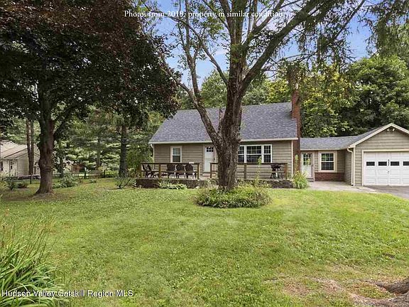 3rd image of 117 Maplecrest Road