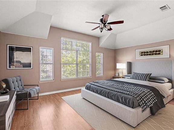 4th image of 21021 Penny Royal Dr