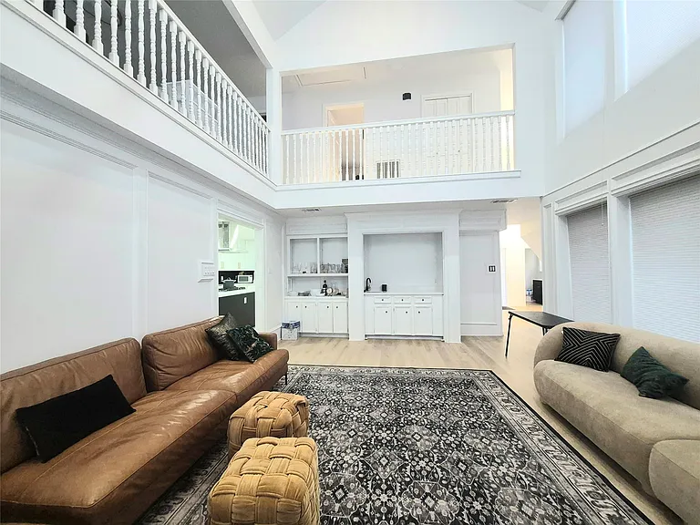 11911 Dandelion Ln — Photo 2