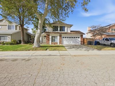 647 E Jenner St, Lancaster, CA, 93535