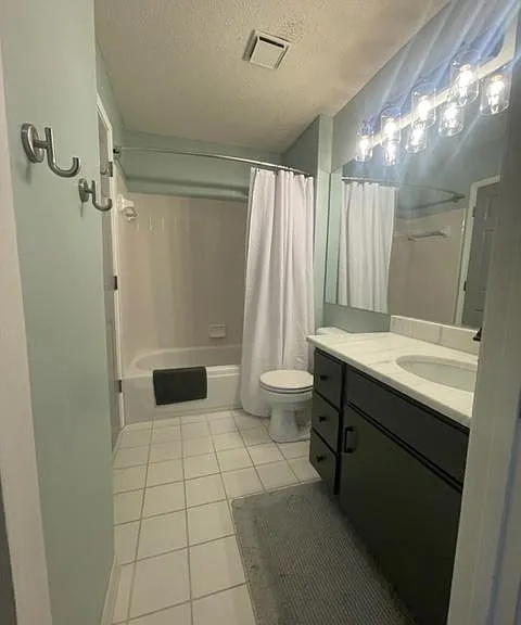 1075 Peachtree Walk NE #A302 — Photo 4