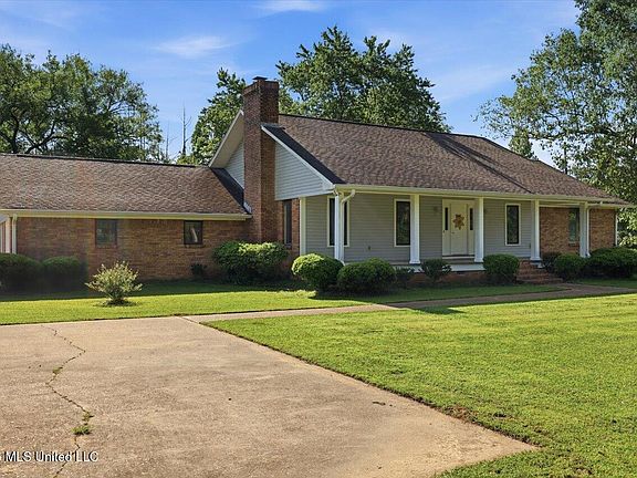 3rd image of 223 Hickory Ridge Rd