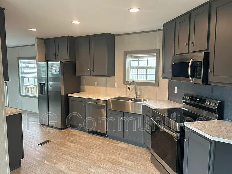 129 Sides Meadow Dr #4 — Photo 17