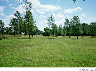 5829 Hampton Cir, Groveland, NY 14462
