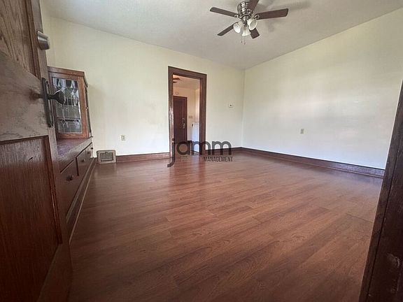 2nd image of 4347 W 49th St